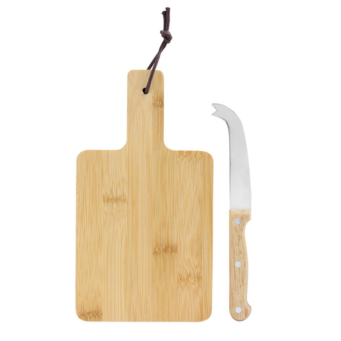 T691, Tabla Para Quesos BAMBCHIS. Set de tabla de corte para quesos y cuchillo. Tabla con recubrimiento de aceite vegetal y correa en el mango. Cuchillo de 19,5 cm de largo, de acero inoxidable 420 y mango de madera . Presentación en caja de regalo kraft.