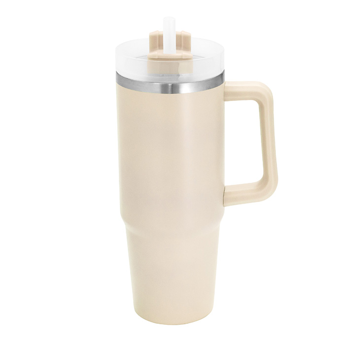 T702, Mug térmico MAGNO. Capacidad 880 ml. Acero inoxidable y PP. Mug doble pared, sellado al vacío con sorbete. Tecnología Vacuum. Interior en acero 304 y exterior en acero 201. Gran Mug doble pared con sorbete. Tapa plástica transparente a rosca con anillo de silicona. Cierre giratorio porta sorbete. Sorbete plástico translucido. Pintura exterior con acabado mate. Mantiene hasta 12 hs la temperatura de las bebidas calientes y 24 hs de las bebidas frías. Presentación en caja de regalo kraft.