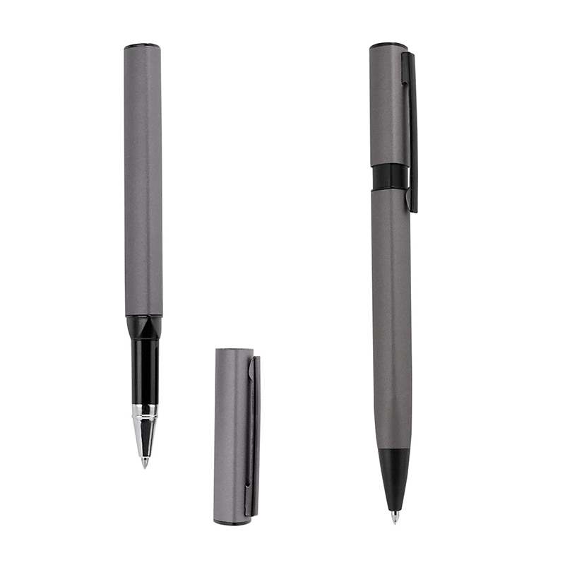 EST 090, SET FAYUN. Set de bolígrafo ball point y roller pen. Incluye estuche.