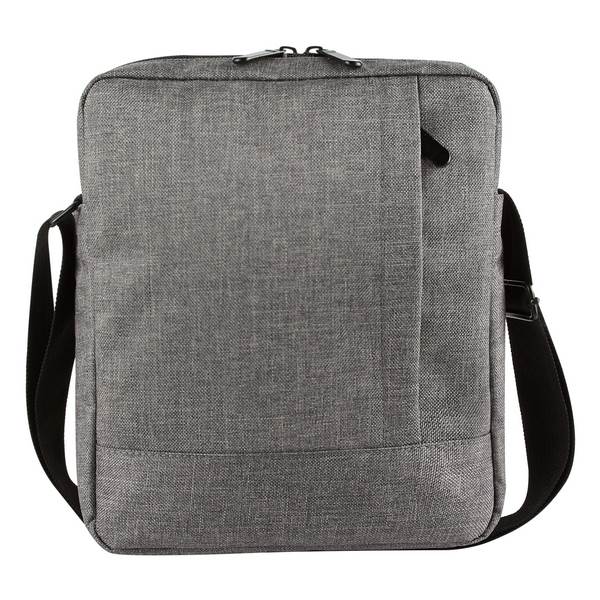 SIN 610, MOCHILA DE VIAJE REISEN. Mochila con bolsa frontal y trasera con cierre oculto. 5 Compartimentos internos. Incluye correa ajustable.