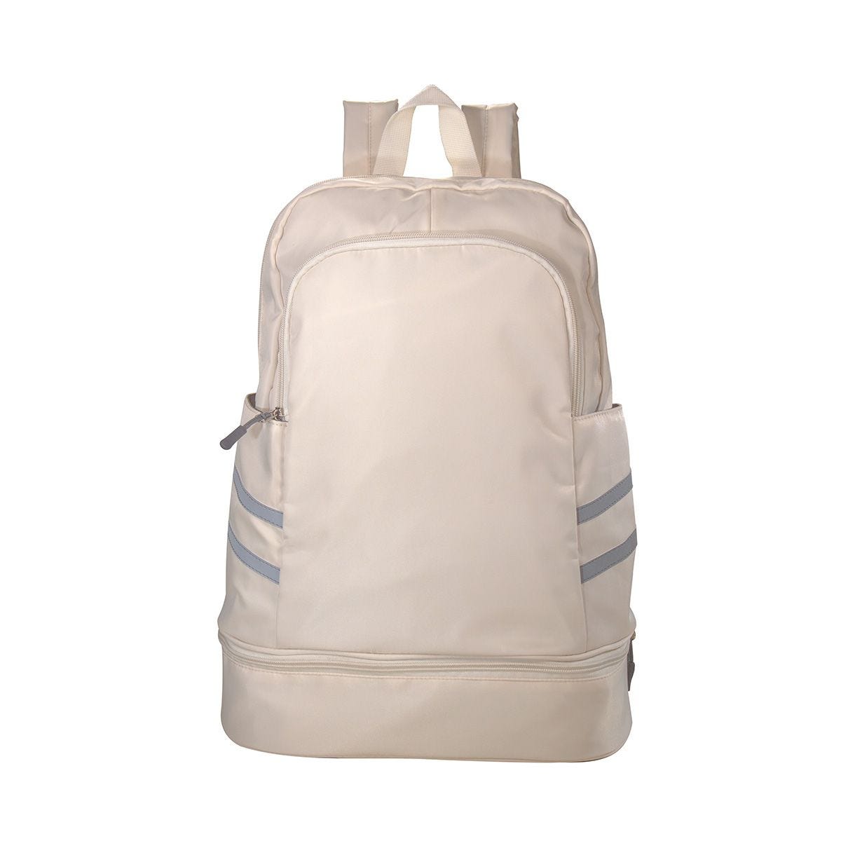 SIN 714, MOCHILA COLOMBO. Mochila casual para acompañar tu estilo de vida activo. Su diseño cuenta con un compartimento principal equipado con separación de malla, ideal para tu computadora u otros accesorios, además de dos pequeños bolsillos de malla para objetos pequeños esenciales. Su bolsillo frontal con forro impermeable, te permite separar ropa mojada del resto de los accesorios, una buena solución para los amantes del deporte. Además, para mayor practicidad, hemos añadido dos bolsillos laterales para un acceso rápido a tus pertenencias, así como un compartimento inferior dedicado al calzado, manteniendo tus zapatos separados del resto de tus cosas. En la parte trasera, se incorpora un mini bolsillo especial para tus objetos de valor