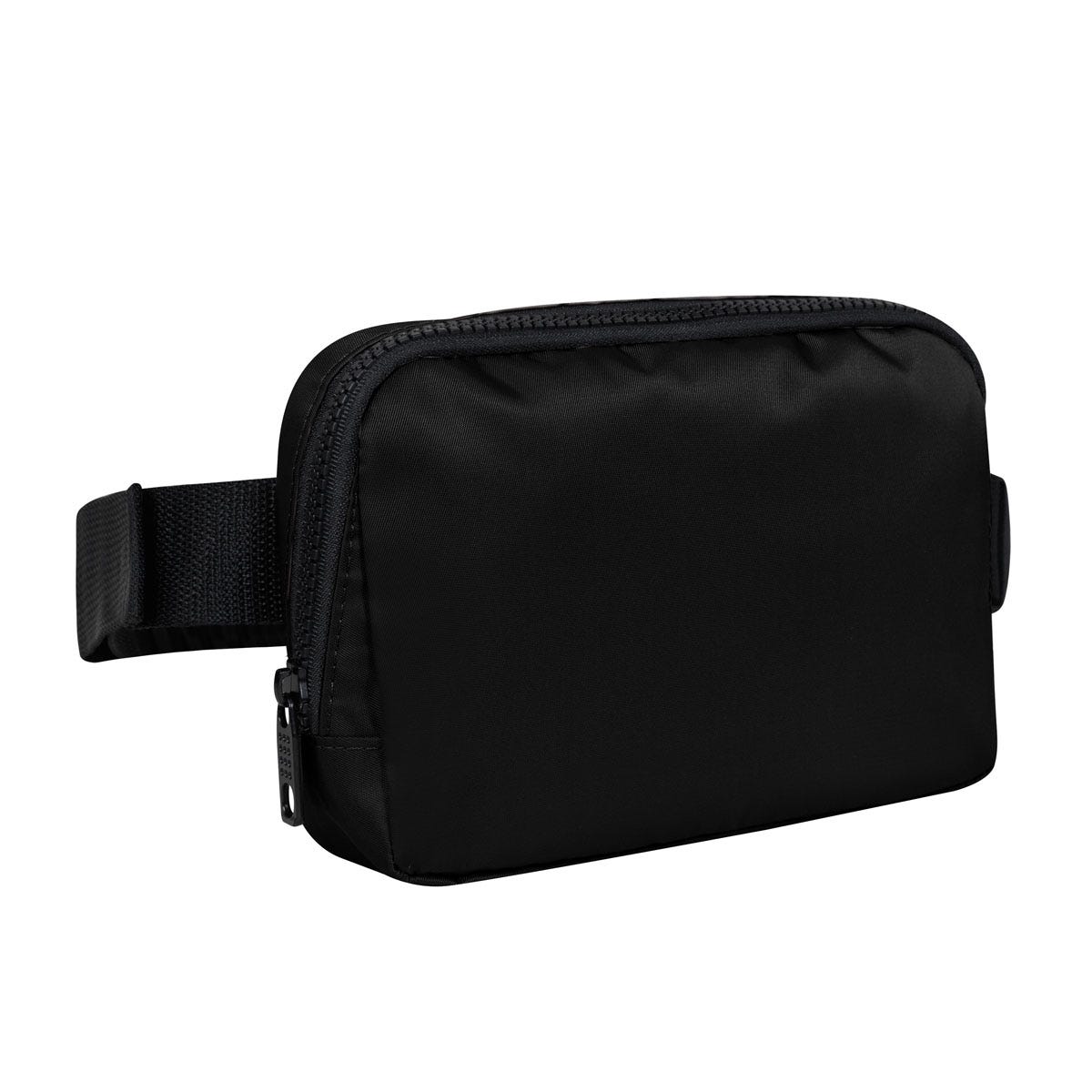 SIN 809, Bolsa Cangurera JAMES. Bolsa deportiva con correa ajustable y broche de plástico. Puede personalizarse fácilmente a diferentes longitudes, lo que permite diferentes usos: como bolsa de hombro, a la cintura o al pecho. Incluye un bolsillo con cierre en la parte trasera para tener una mejor organización.