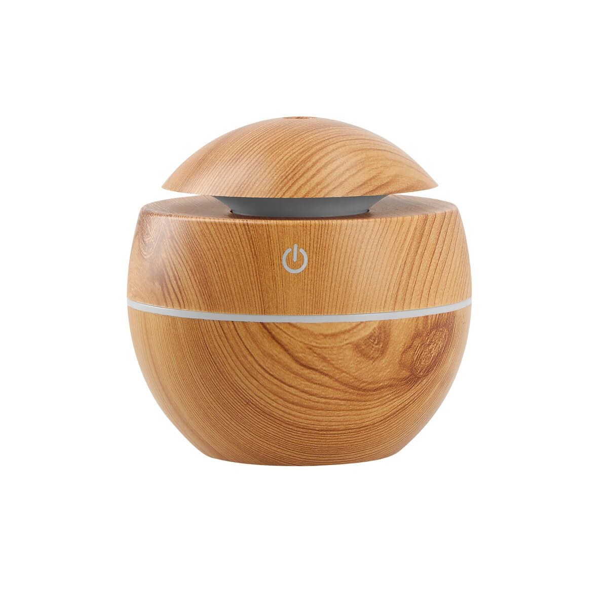 SLD 074, HUMIDIFICADOR KANWA. Ambienta tu entorno con el humidificador de escritorio. Cuenta con luz led como indicador de encendido. Mantén tu espacio agradable y relajado. Ideal para cualquier habitación de tu hogar u oficina. Incluye cable auxiliar.