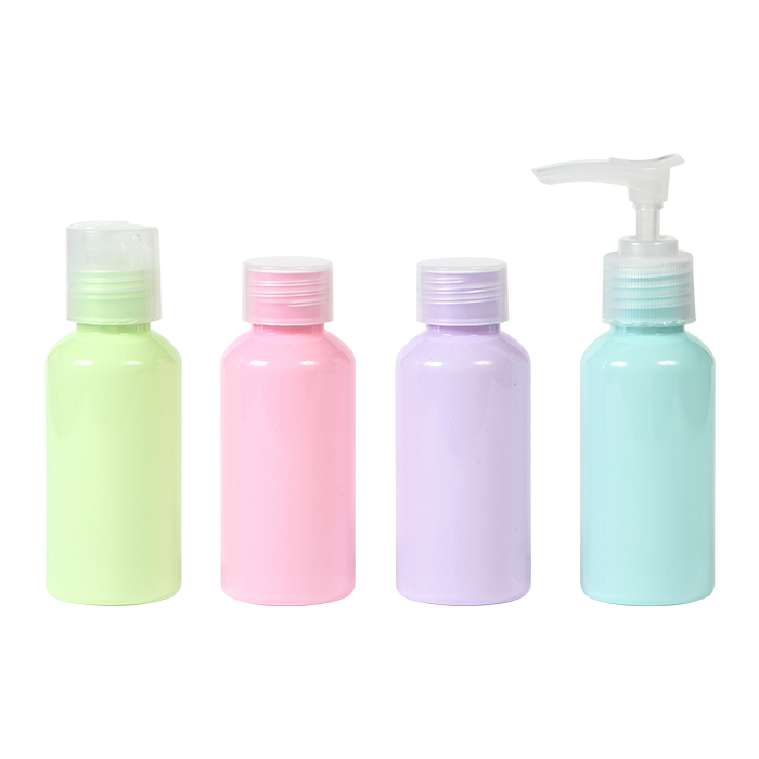 HM-042, SET DE 4 BOTELLAS DE 100 ML FABRICADAS EN POLIPROPILENO, INLCUYE BOLSA DE PVC