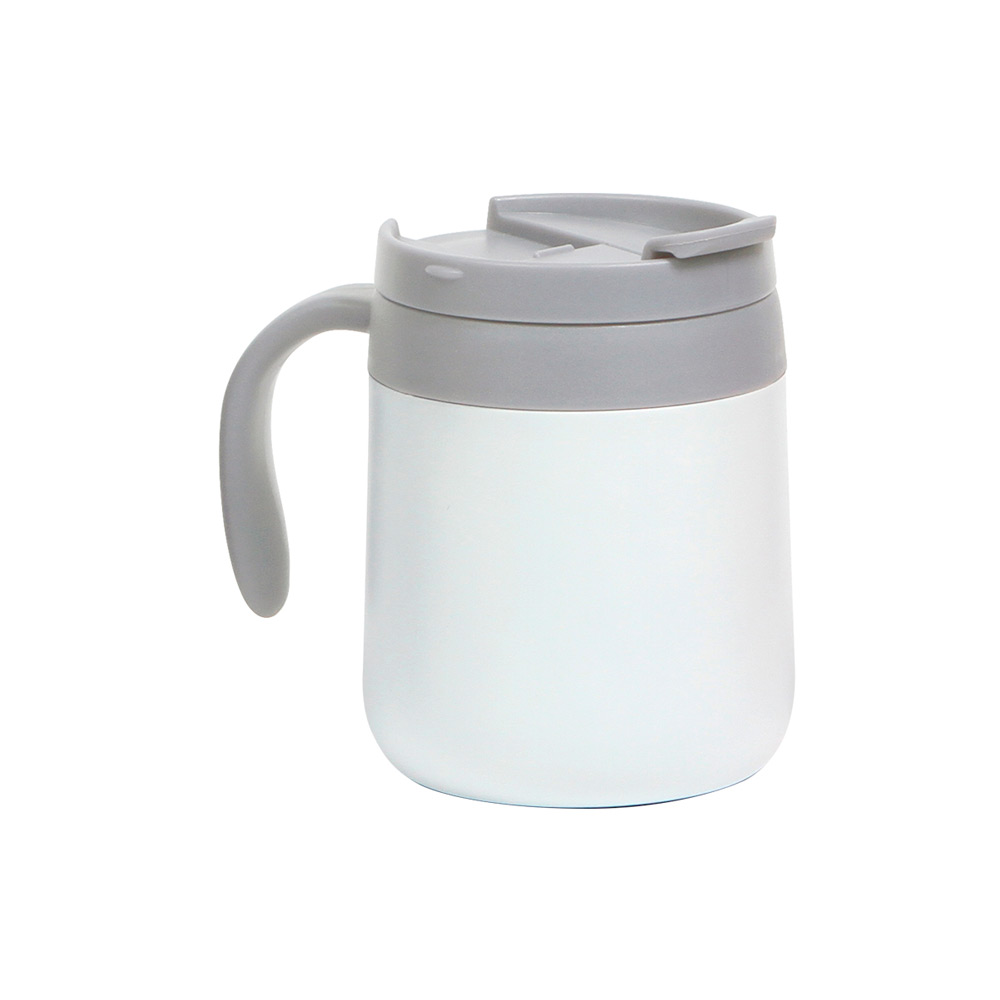 TE-100, Taza Dávao. Taza térmica de en acero inoxidable doble pared, con asa y tapa de polipropileno (PP). Fabricado en materiales de grado alimenticio, mantiene bebidas frías o calientes por un largo tiempo, no usar en microondas, capacidad 390 ml. Incluye caja de cartón individual.