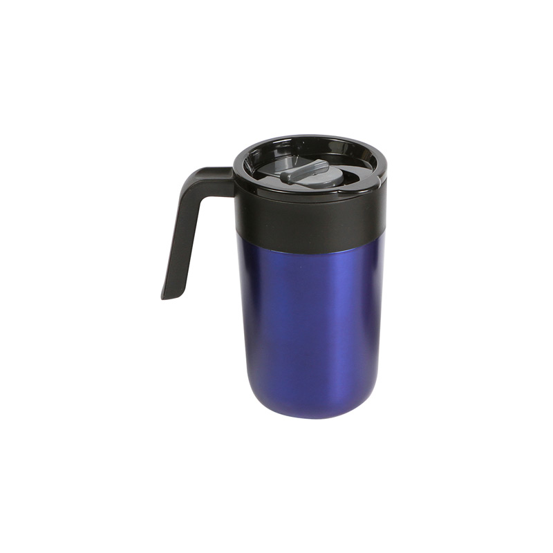 TE-188, Taza para café, fabricado en acero inoxidable, con asa y tapa fabricadas en plástico. Capacidad de 400 ml. (14 onzas). Su diseño resistente la convierten en una opción ideal para llevar tu café contigo. Está fabricado en materiales de grado alimenticio y el acero inoxidable permite mantener la temperatura de tus por más tiempo. No usar en microondas. Incluye caja individual.