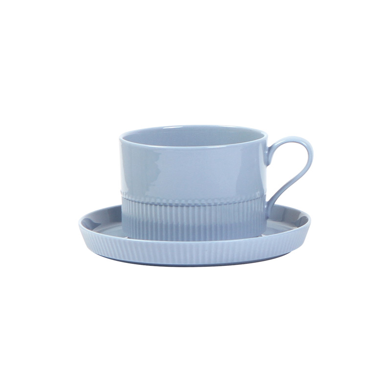 TE-194, Juego de té, incluye taza con plato fabricados en porcelana, con detalle en rayas y diseño glowy.