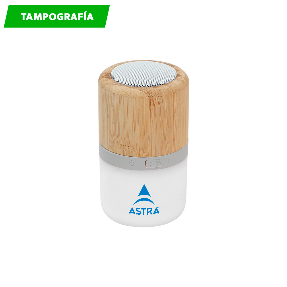 TH-138, BOCINA BLUETOOTH CON LAMPARA Y DETALLE EN BAMBU. CARGA A TRAVES DE CABLE USB, COLOR CAFE