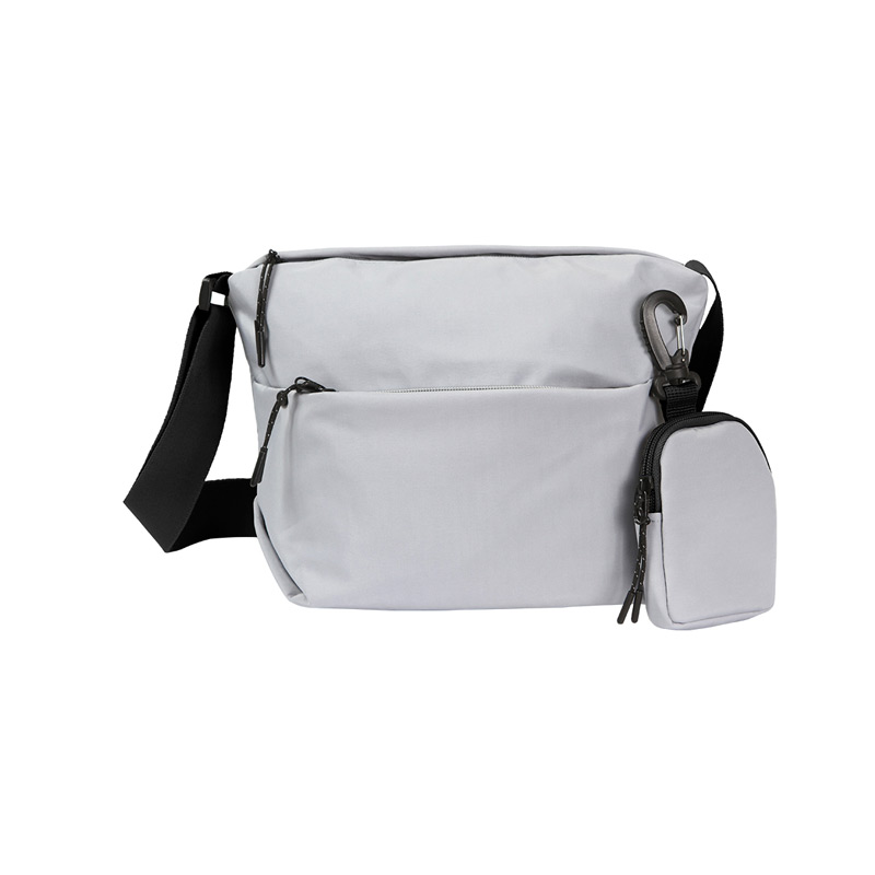 TX-254, Set de bolsa Tartu. Set de bolsa con correa y bolsillo fabricados en poliéster y relleno de espuma. Con correas y compartimentos con cierres.