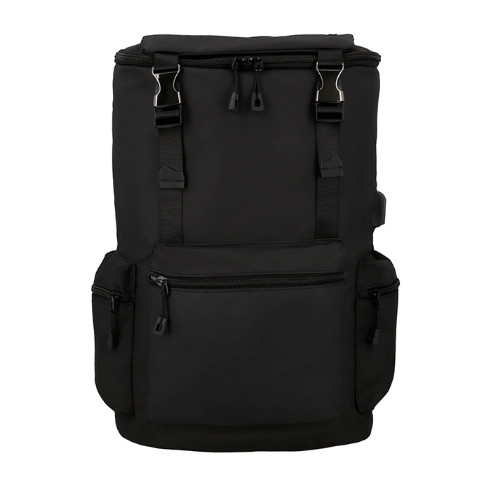 BL 213, LUANG. Mochila de 1 compartimento principal con espacio para porta laptop, 1 bolsa interna, 1 bolsa frontal, dos bolsas laterales con cierre, 1 bolsa en parte superior, broches, carry on y asa superior.