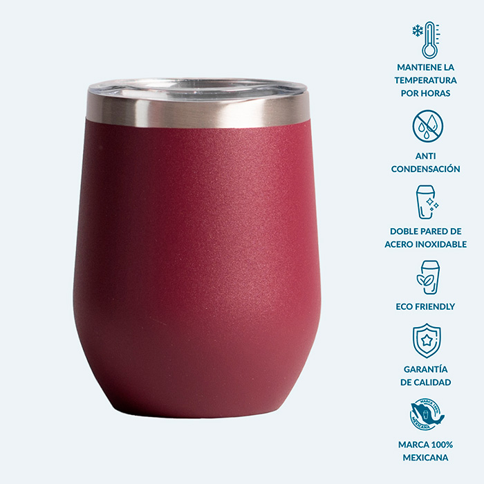 62320, Vaso para vino fabricado con acero inoxidable de grado cocina libre de BPA, cuenta con una doble pared grado 18/8 anti condensación, la cual permite mantener la temperatura ideal de tu bebida hasta el último trago, aislando el calor y el frío del ambiente. Su composición de alta calidad lo vuelve resistente a la perforación y corrosión, brindado un producto de alta durabilidad. Producto de fácil lavado, permitido en lavavajillas. Capacidad 355 ml.